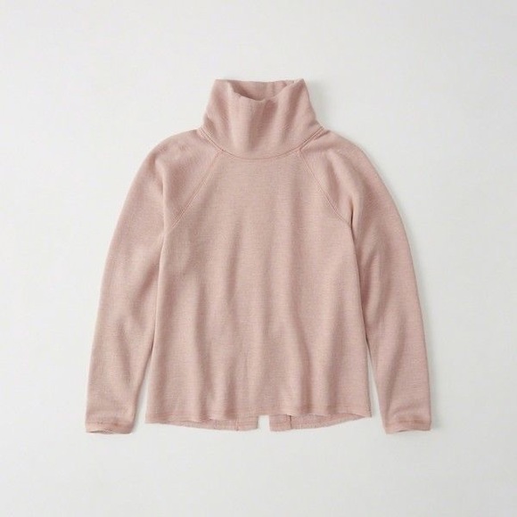 Abercrombie & Fitch Sweaters - NWOT Abercrombie Turtleneck